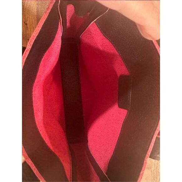 Bvlgari Leather Heart Logo Mini Tote Bag Black Red Gold Preppy Cute Winter Fall - Picture 6 of 12